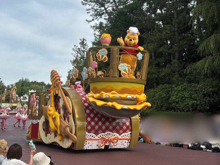 ディズニーランドのパレード